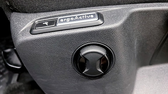 Volkswagen Tiguan 17 of 25