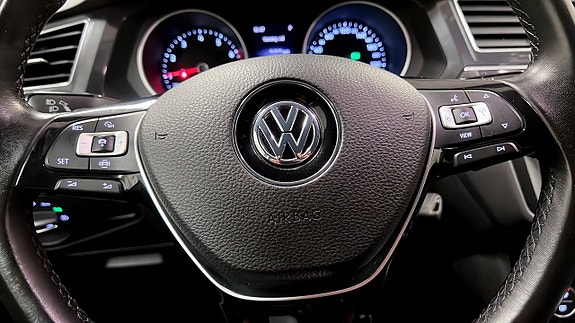 Volkswagen Tiguan 19 of 25