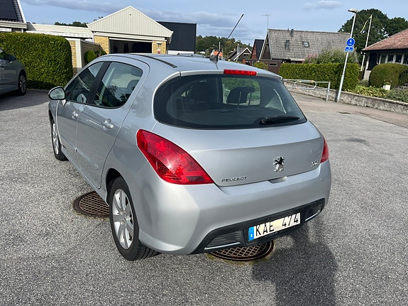 Peugeot 308 3 of 6