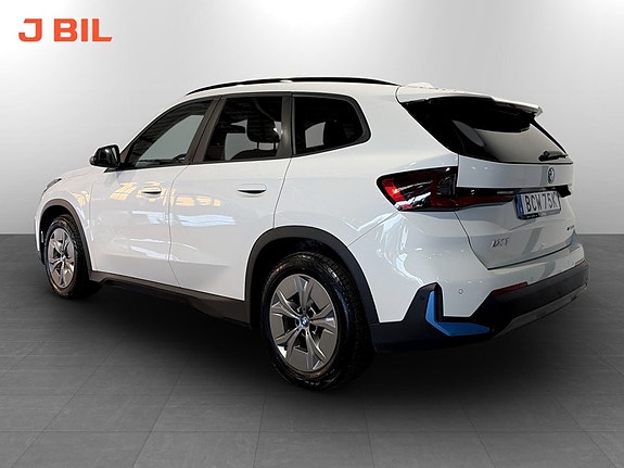 BMW X1 3 of 15