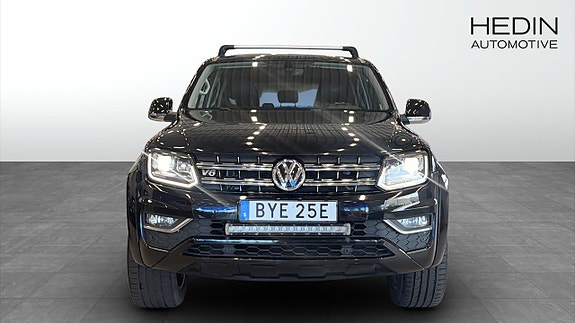 Volkswagen Amarok 8 of 11