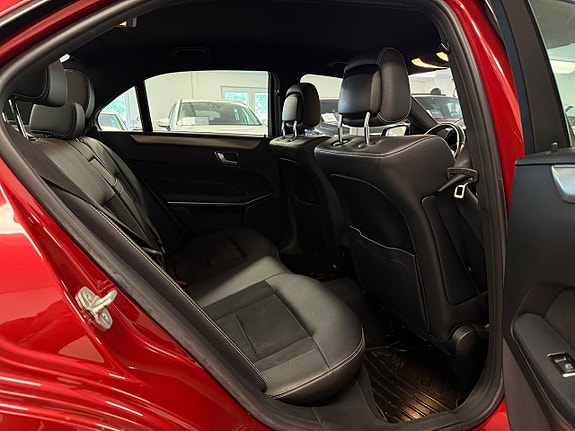 Mercedes-Benz E220 18 of 27