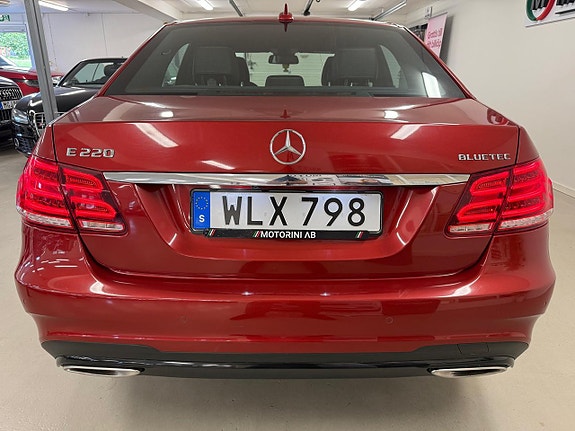 Mercedes-Benz E220 13 of 27