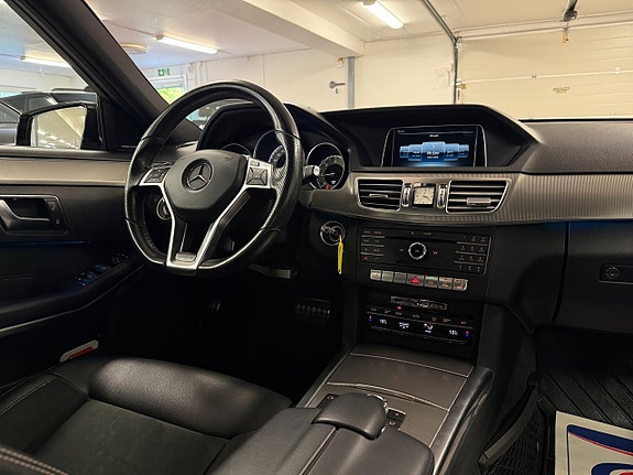 Mercedes-Benz E220 19 of 27