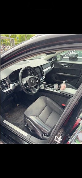 Volvo V60 8 of 13