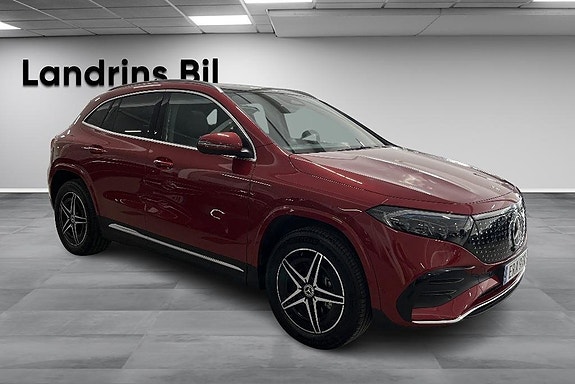 Mercedes-Benz EQA250+ 3 of 14
