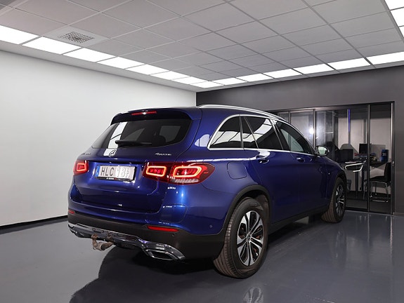 Mercedes-Benz GLC300 e 10 of 30