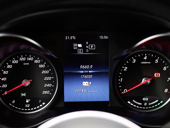 Mercedes-Benz GLC300 e 25 of 30