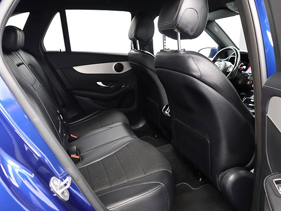 Mercedes-Benz GLC300 e 27 of 30
