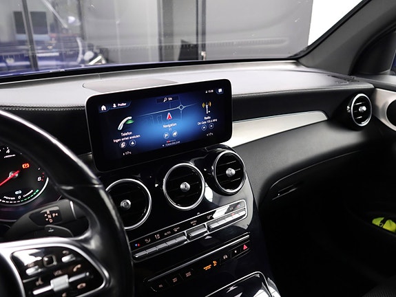 Mercedes-Benz GLC300 e 16 of 30