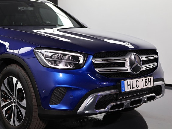 Mercedes-Benz GLC300 e 2 of 30