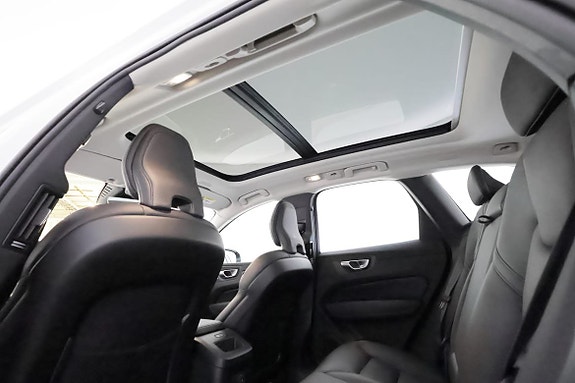 Volvo XC60 27 of 28