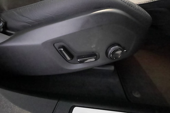 Volvo XC60 20 of 28