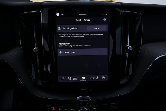 Volvo XC60 15 of 28