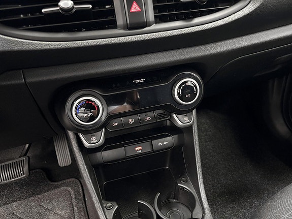 Kia Picanto 13 of 16