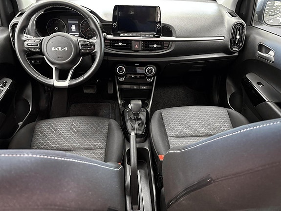 Kia Picanto 7 of 16