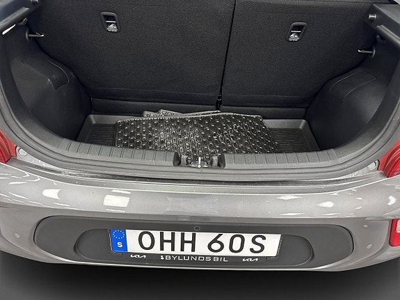 Kia Picanto 14 of 16