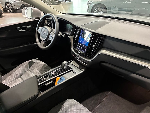 Volvo XC60 19 of 19