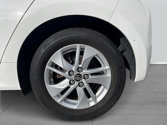 Toyota Yaris 16 of 17