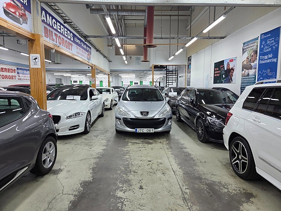 Peugeot 308 SW 4 of 15