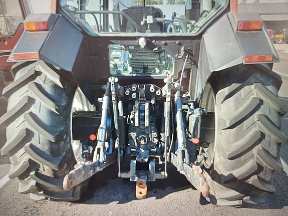 Valtra 6400 raktor 2 of 9