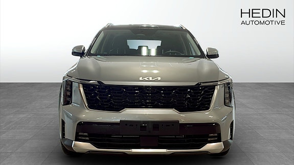 Kia Sorento 8 of 15