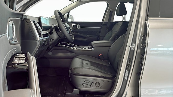 Kia Sorento 11 of 15