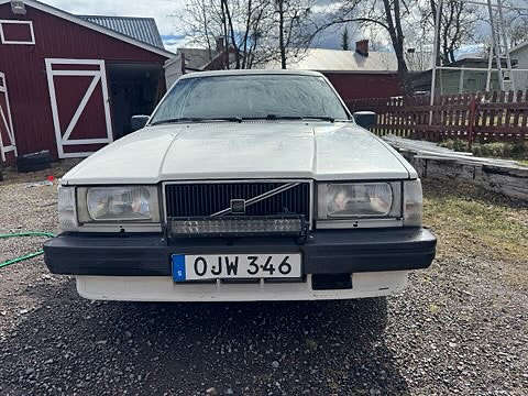 Volvo 740 3 of 12