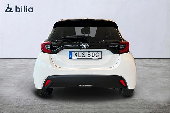 Toyota Yaris 5 of 21