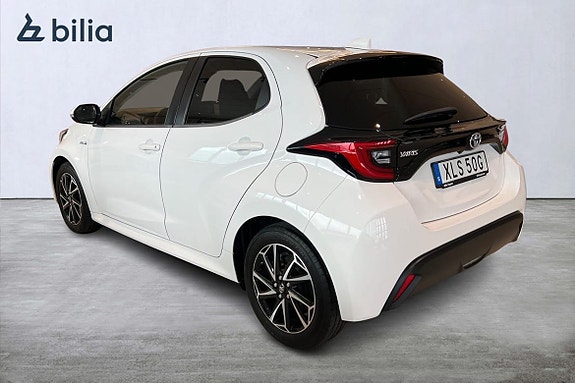 Toyota Yaris 2 of 21