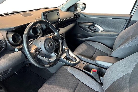 Toyota Yaris 14 of 21