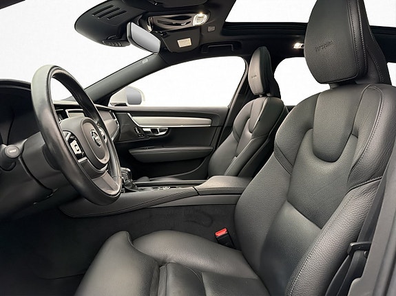 Volvo V90 13 of 30