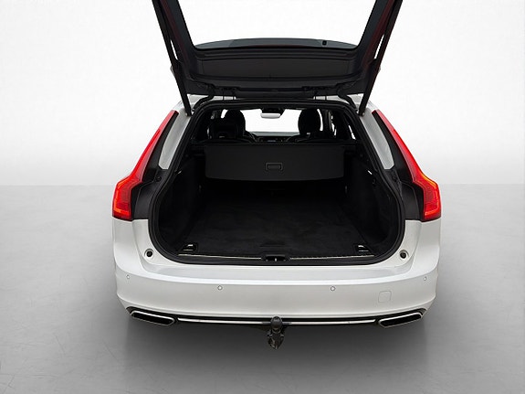 Volvo V90 30 of 30