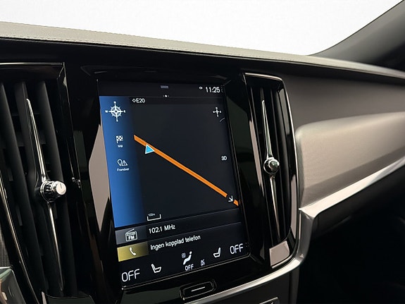 Volvo V90 21 of 30