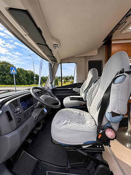 Knaus Traveller ALDE 12 of 23