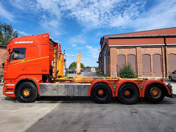 Scania R560 V8 8x4*4 lastväxlare – 2012