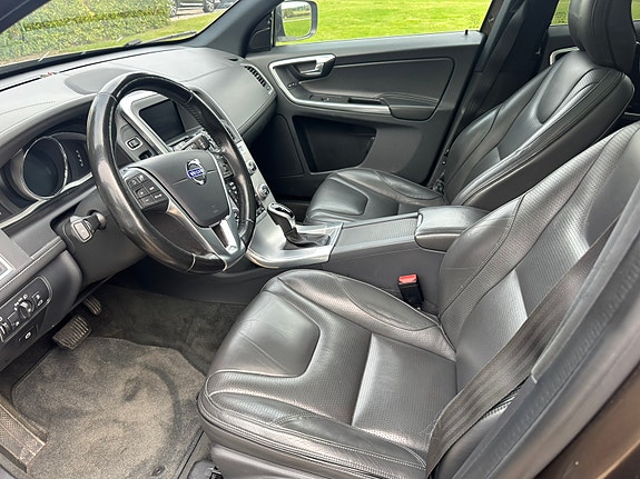 Volvo XC60 9 of 9