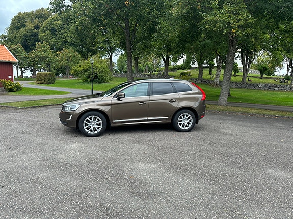 Volvo XC60 7 of 9