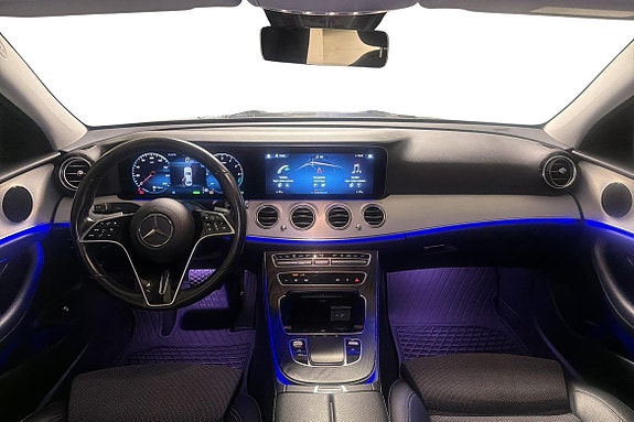 Mercedes-Benz E300 15 of 22