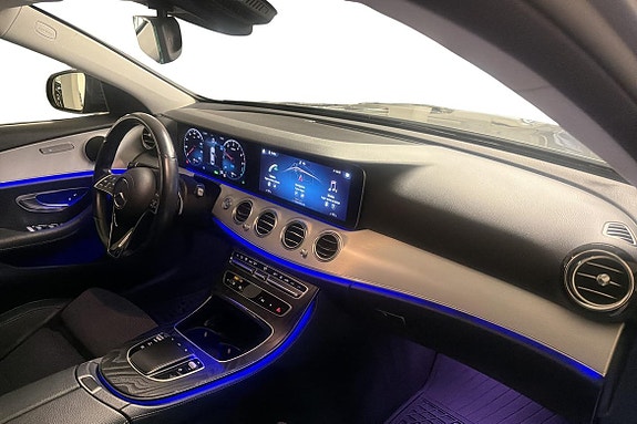 Mercedes-Benz E300 16 of 22