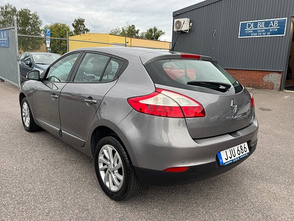 Renault Megane 27 of 30