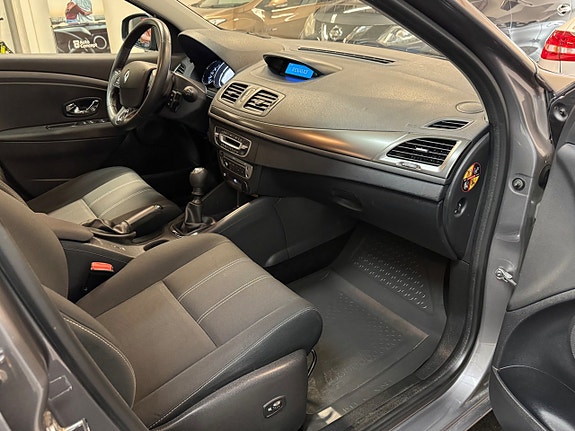 Renault Megane 10 of 30