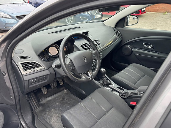 Renault Megane 30 of 30