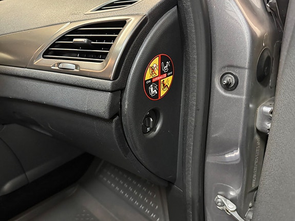 Renault Megane 11 of 30