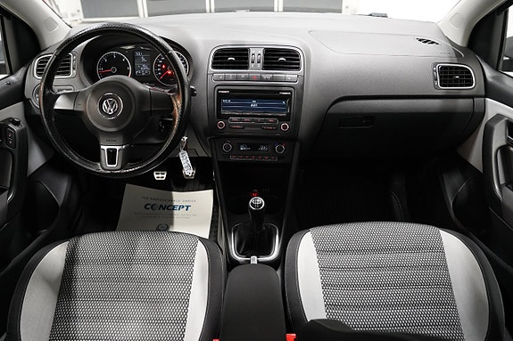 Volkswagen Polo 9 of 18
