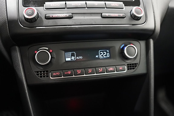 Volkswagen Polo 13 of 18