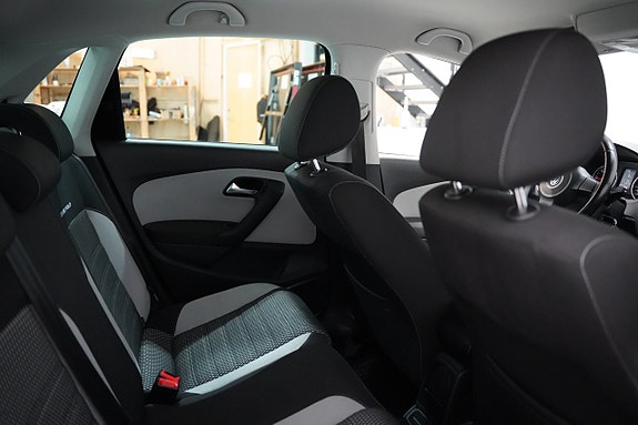Volkswagen Polo 17 of 18