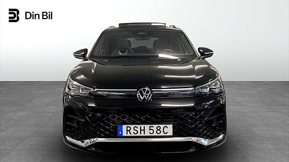 Volkswagen Tiguan 4 of 14