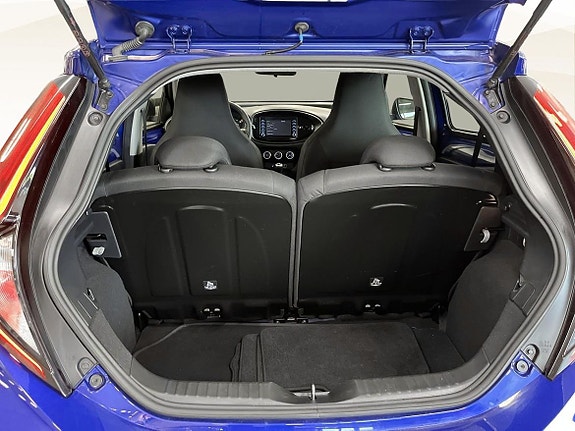 Toyota Aygo X 13 of 21