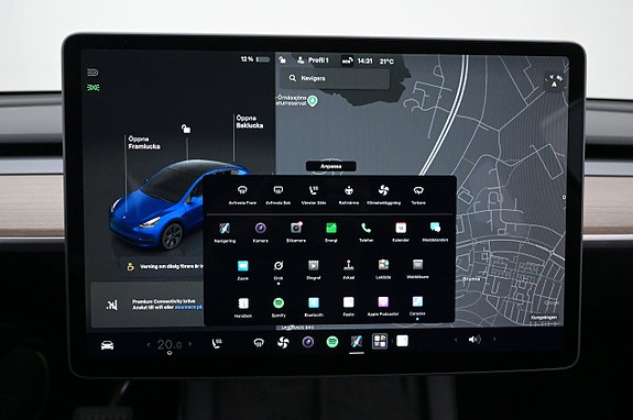 Tesla Model Y 17 of 27